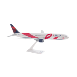 BCRF 767-400 1:200 Scale Plane / Thumbnail